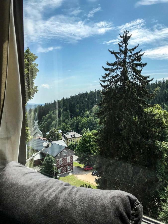 Stylový apartmán přímo u lanovky, vlastní garážové stání Janské Lázně Extérieur photo